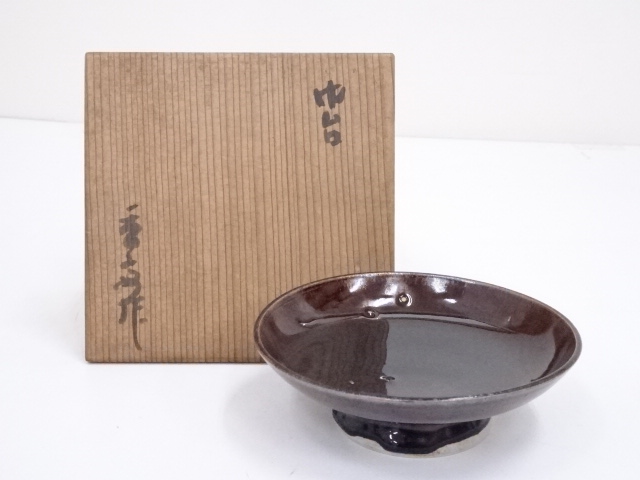 JAPANESE POTTERY CARAMEL GLAZE TEA CLOTH STAND